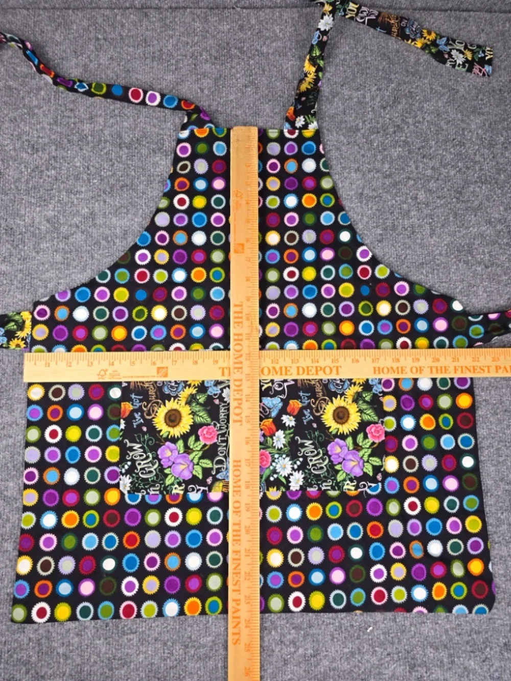 Exclusive by GG Reversible Vibrant Polka Dot & Floral Kitchen Apron - EXC